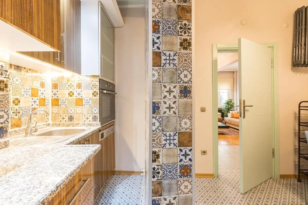 イスタンブールStylish 1Br Near Taksim & Bosphorus W Great Designアパートメント 0*, イスタンブール トルコ
